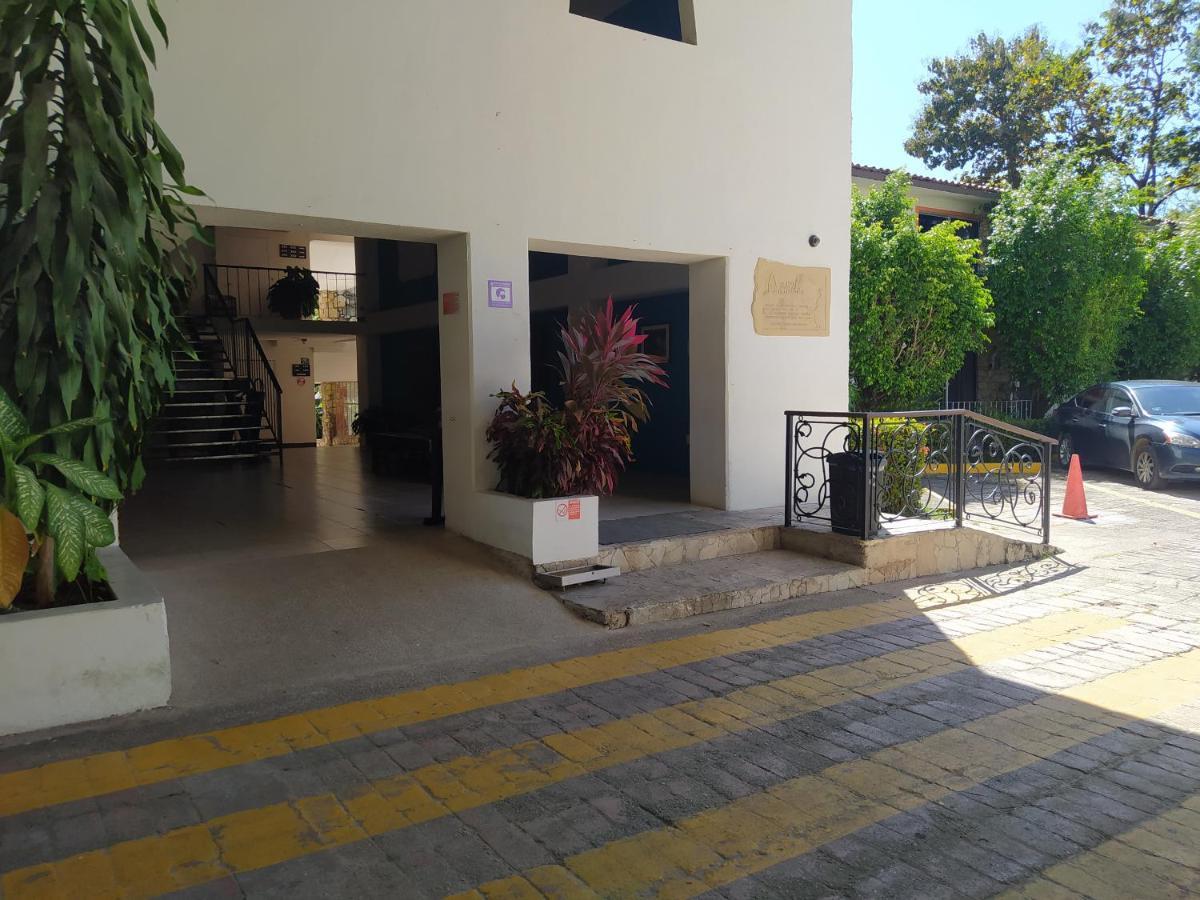 Hotel Plaza Palenque Exterior foto